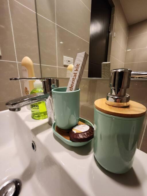 Cosy Executive 1 Bedroom Uptown Parksuites Ultra Fast Internet Манила Екстериор снимка
